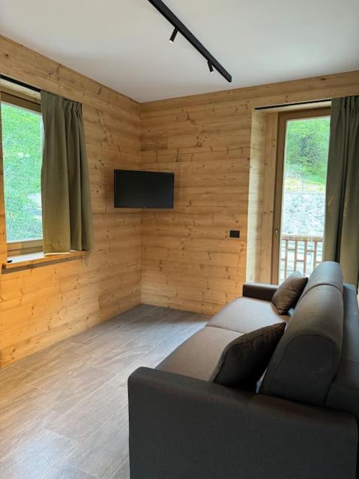 Il Castello Nel Bosco, Appartamento Torrente Champorcher Exteriör bild